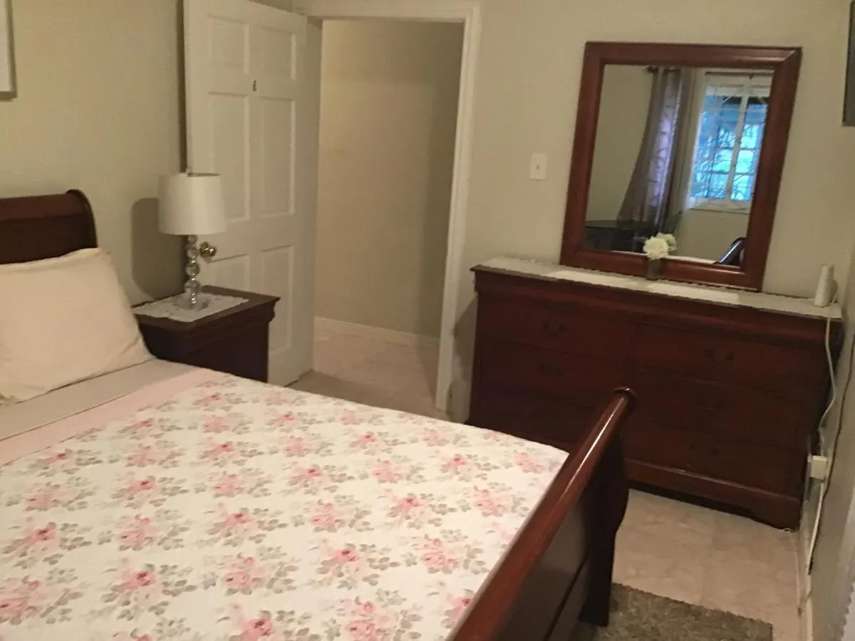 Hills Royale Villa Montego Bay 0*,
