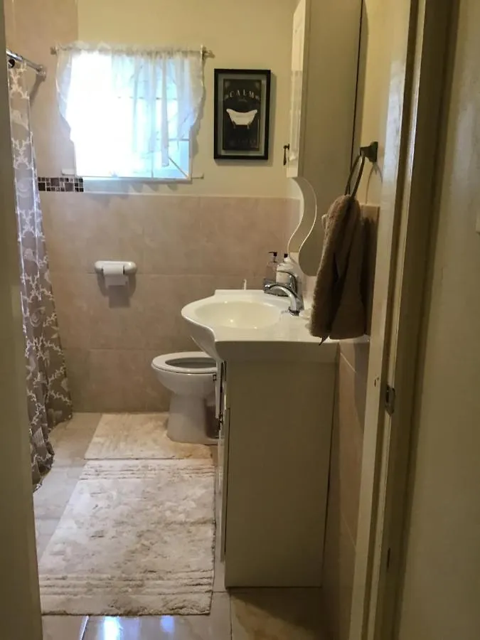 Hills Royale Villa Montego Bay Homestay